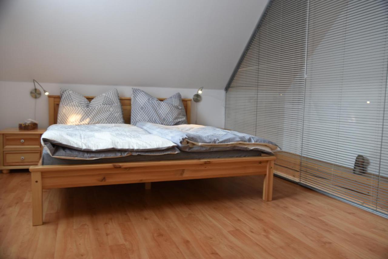Apartman Mezi Kopci - Mid Hills Apartment Roudnice Экстерьер фото